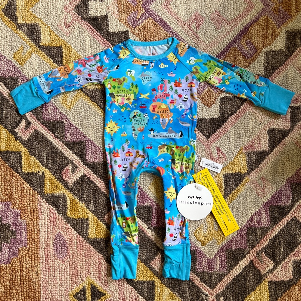 Little Sleepies NWT 0-3 Months Around The World Crescent Zippy